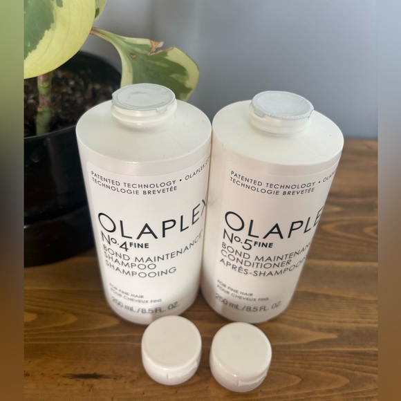 OLAPLEX No.4 and No.5 Bond Maintenance Duo - Picture 2 of 7